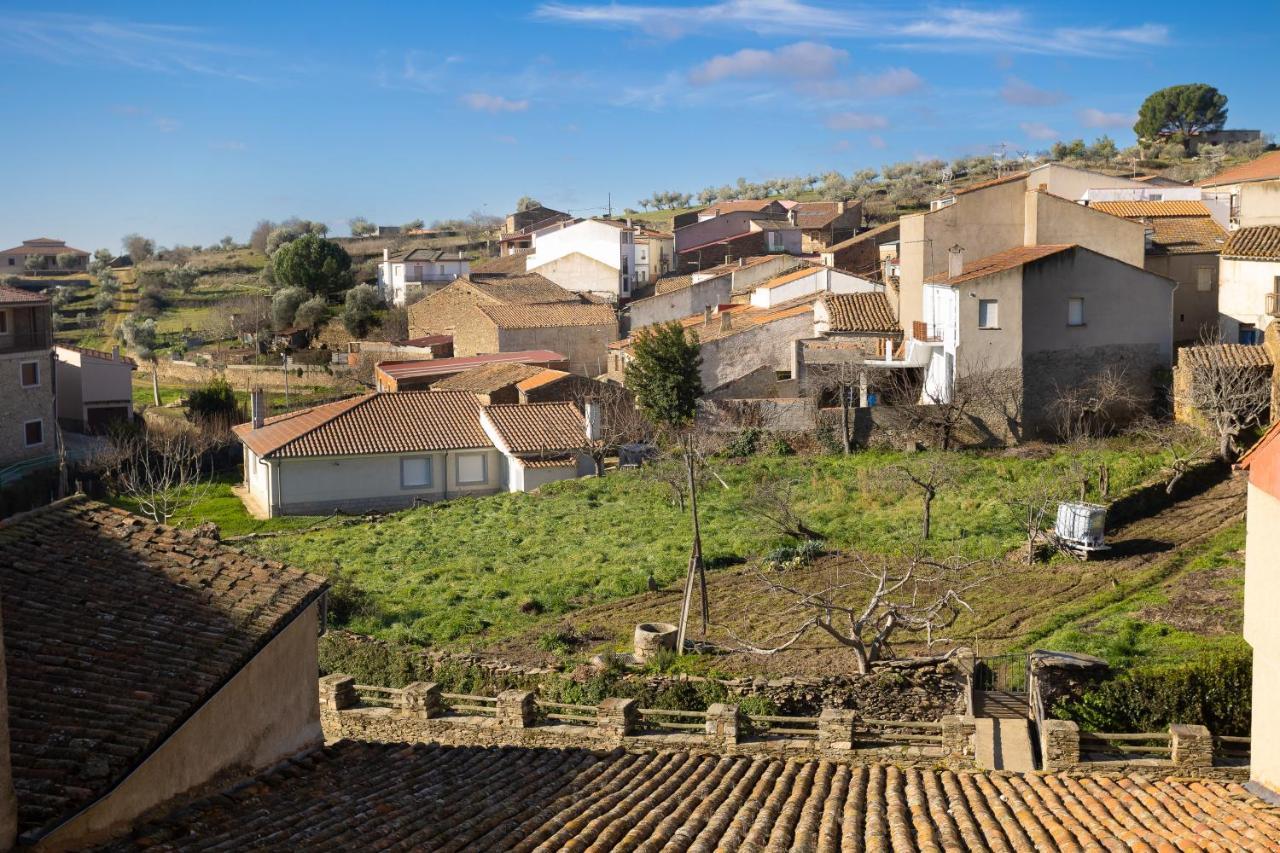 El Hogar Del Herrero Ahigal de los Aceiteros Exterior photo